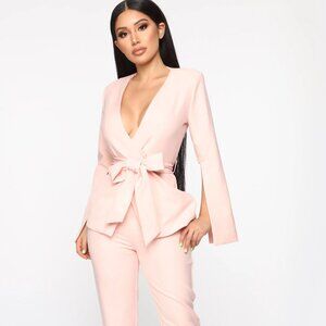 NWOT NEW Fashion Nova Pink Split Sleeve Pant/Jacket Suit Belted/Lined Sz Small